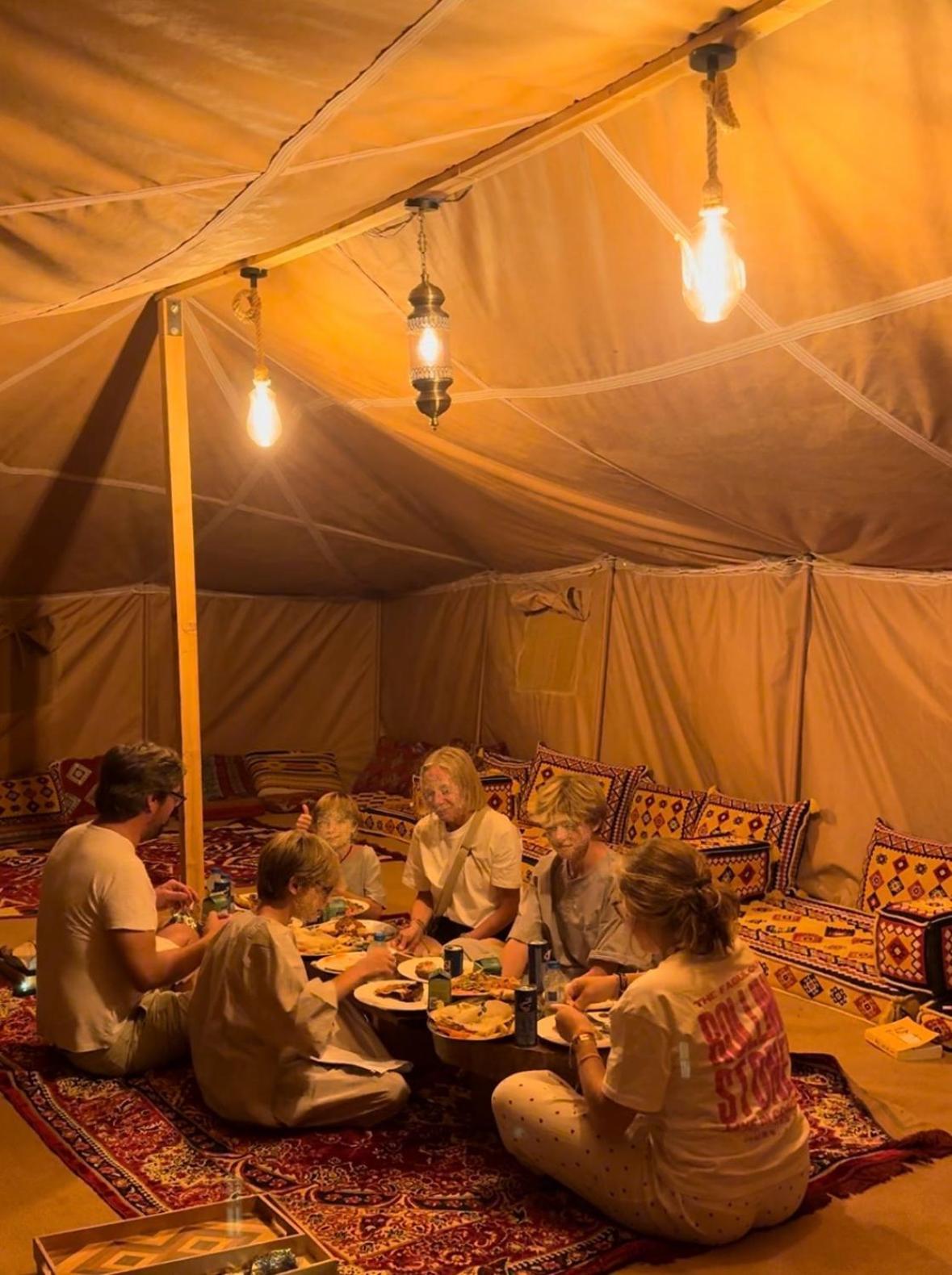 Desert Diamond Private New Camp Badīyah Екстериор снимка